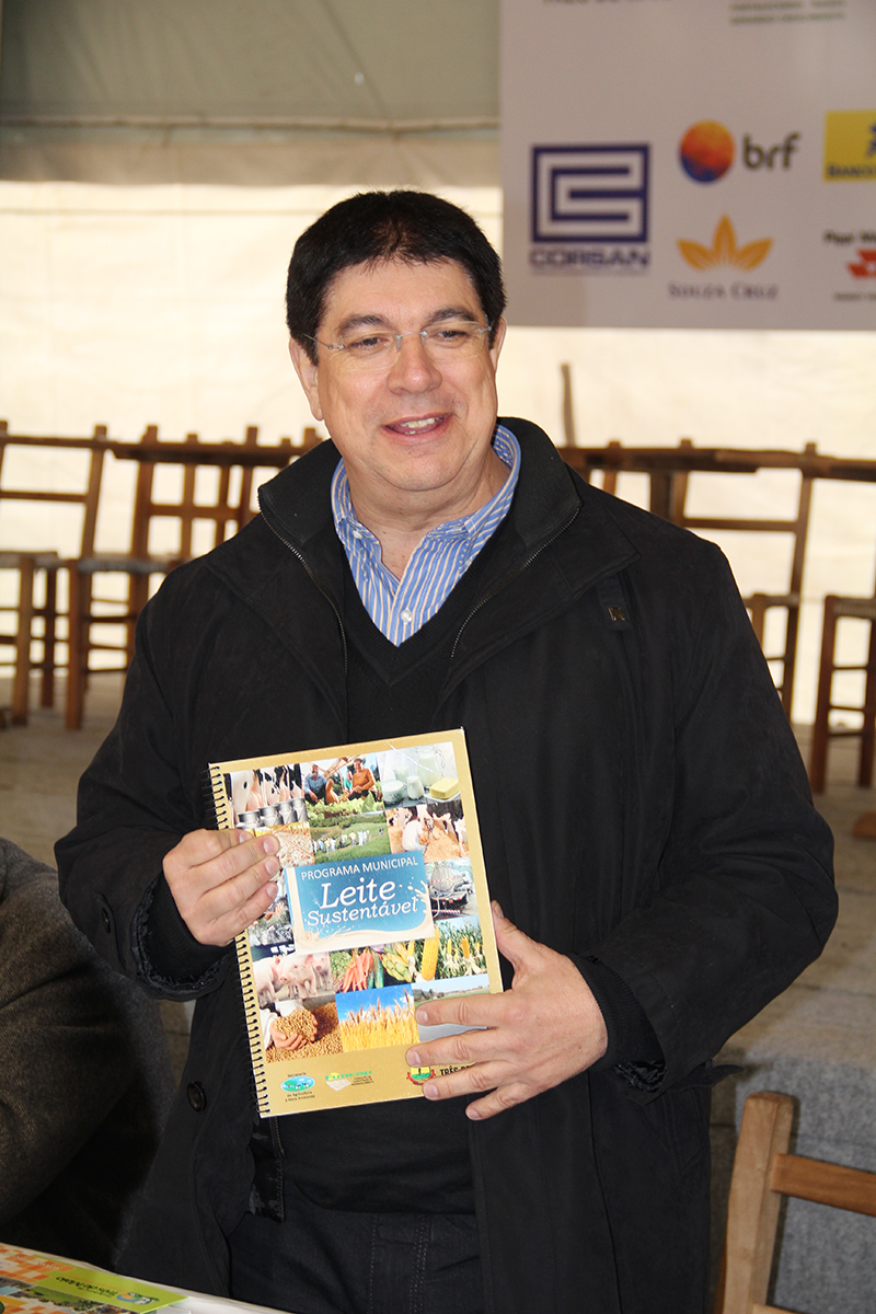 CAIO ROCHA PRESTIGIA 3ª EXPOTERNEIRA